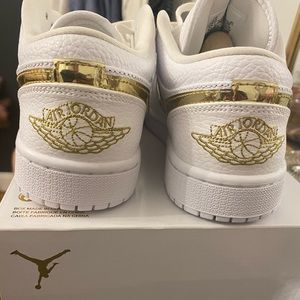 Women’s size 7.5 Air Jordan 1